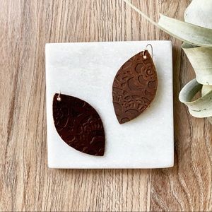 🌟 Host Pick🌟 Hand Embossed Leather Earrings